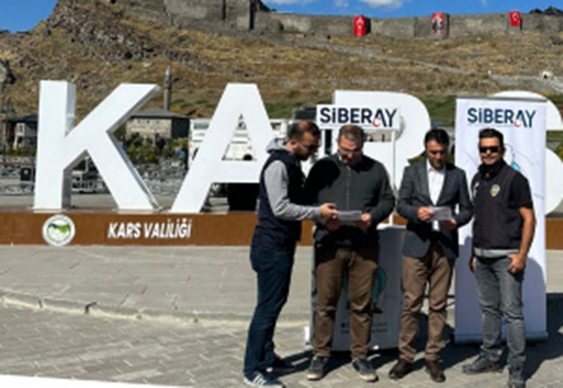 Kars’ta polis bin 500 kişiyi dolandırıcılara karşı uyardı