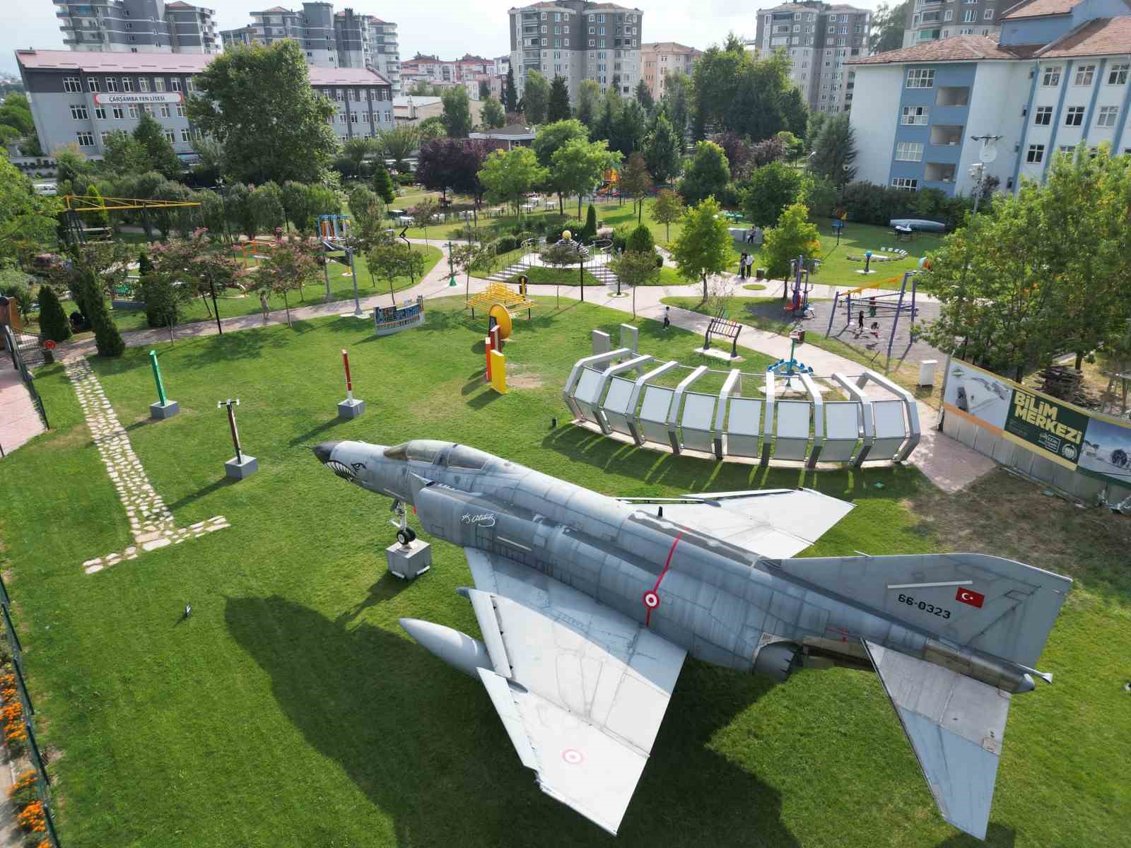 &Ccedil;arşamba Bilim Merkezi y&uuml;kseliyor
