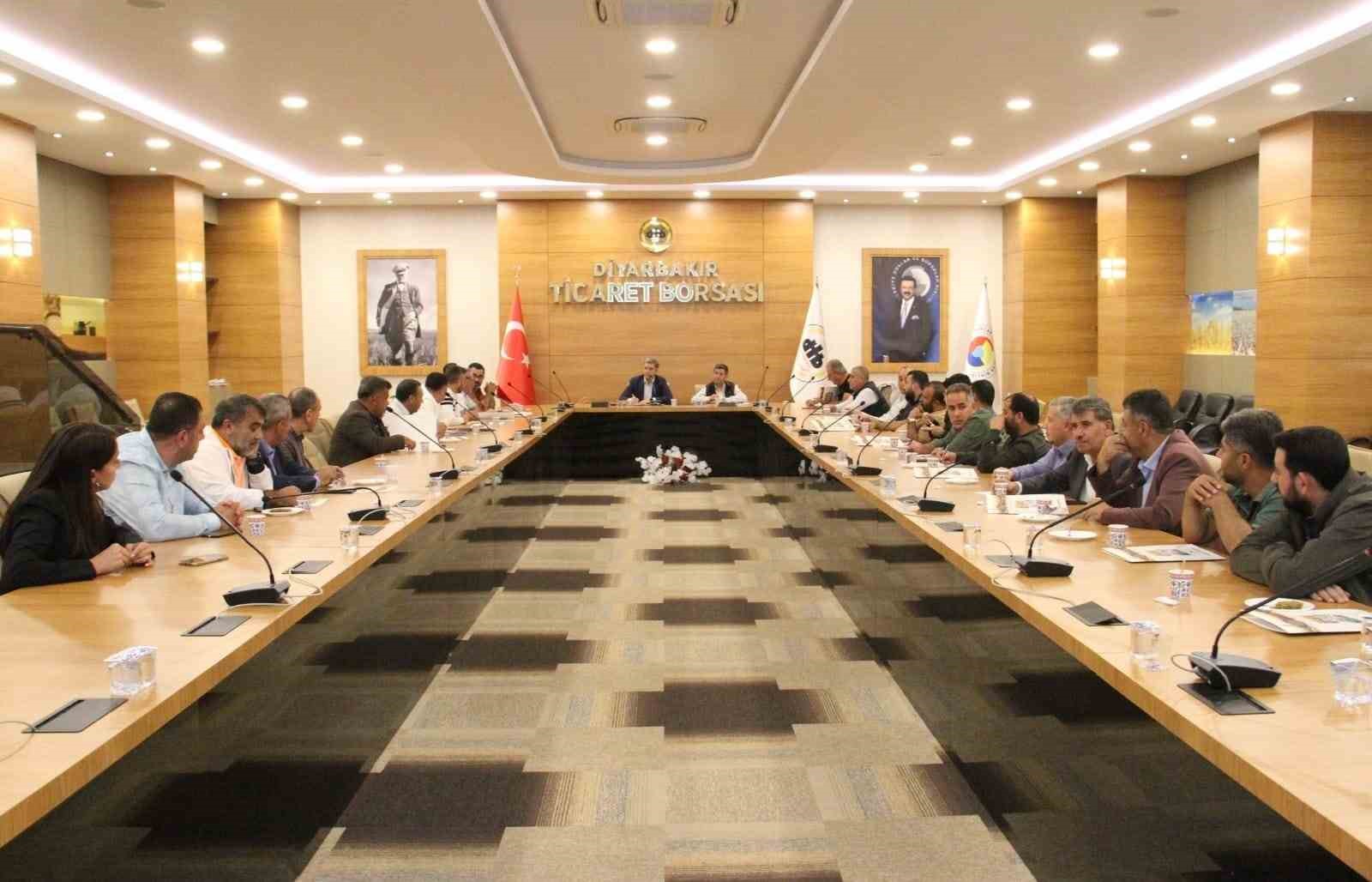 Diyarbakır Ticaret Borsası "beyaz altın"ı ele aldı