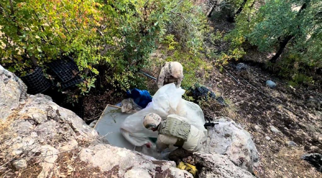 Diyarbakır’da uyuşturucu operasyonu: 603 kilo esrar, 640 bin esrar bitkisi ele geçirildi