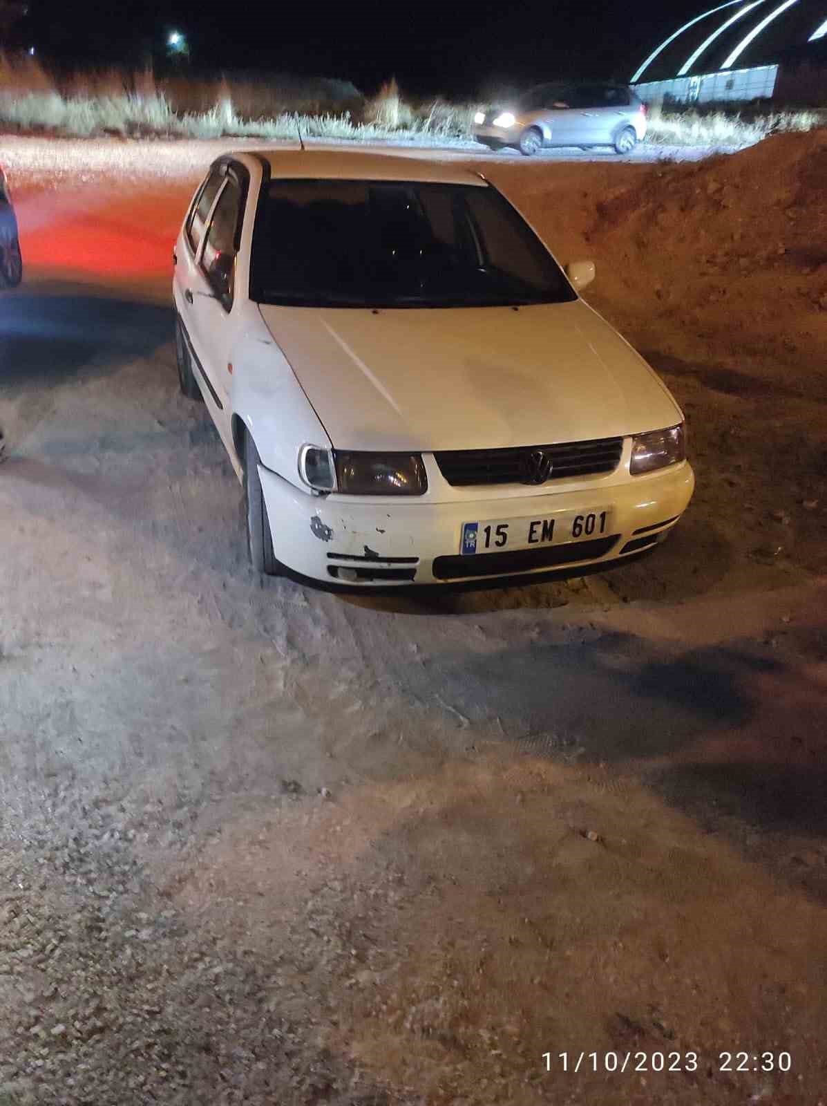 Burdur&rsquo;da yolun karşısına ge&ccedil;men isteyen yayaya otomobil &ccedil;arptı
