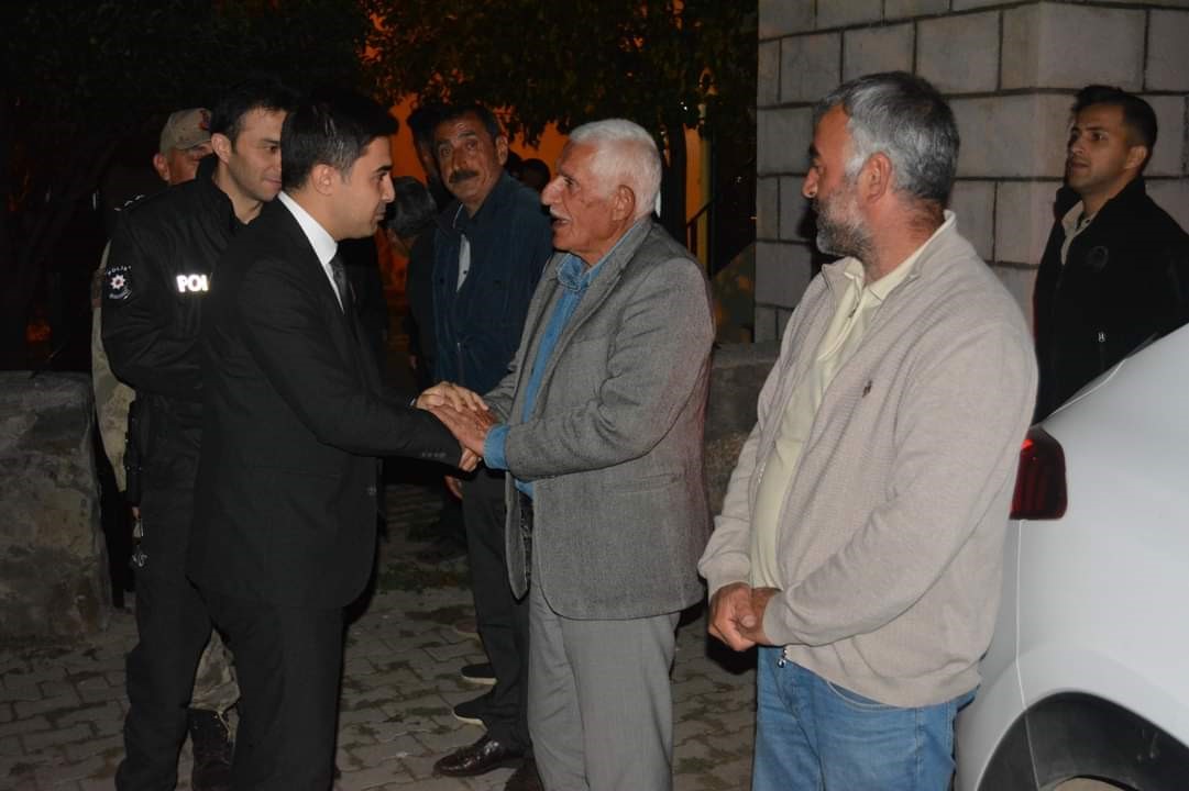 Kaymakam &Ccedil;elik vatandaşlarla bir araya geldi
