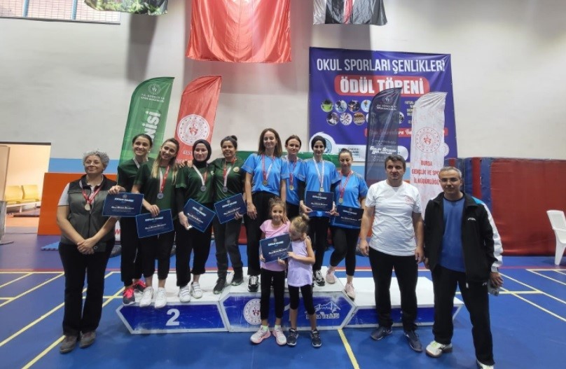 BUSKİ hem sahada hem masada iddialı
