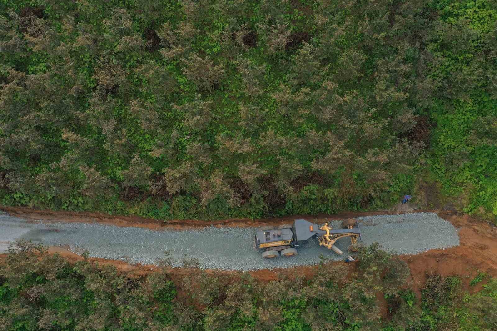 T&ouml;ren: &ldquo;Kırsal mahalleler ve şehir merkezinde &ccedil;alışmalarımız s&uuml;r&uuml;yor&rdquo;
