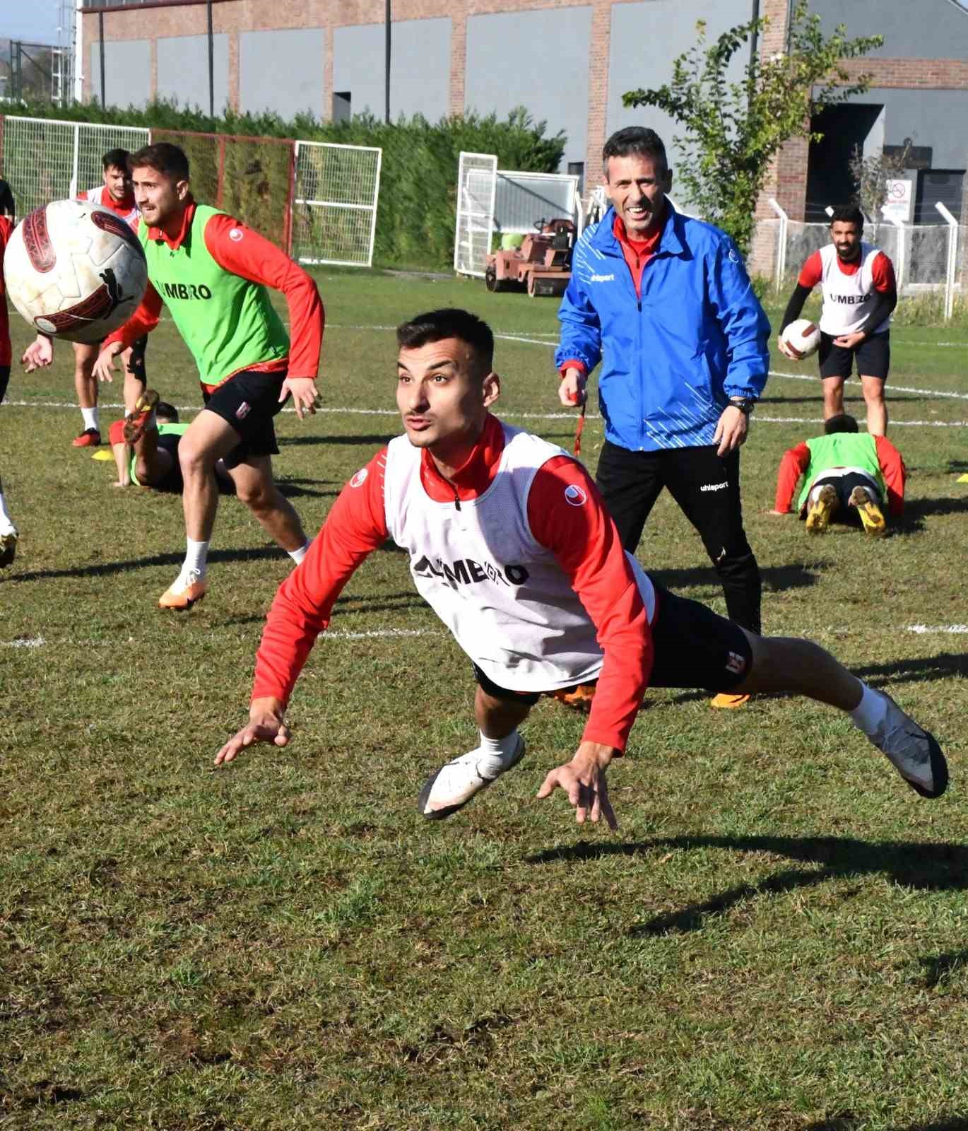 Balıkesirspor’da Mehmet Demirtaş ilk antrenmanına çıktı