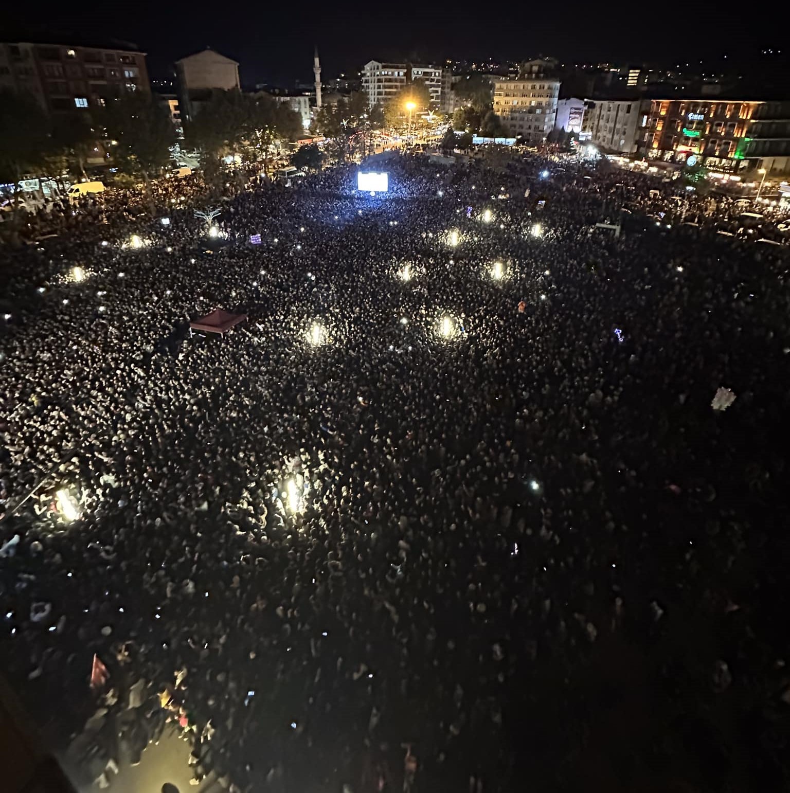 Kütahya’da Semicenk rüzgarı
