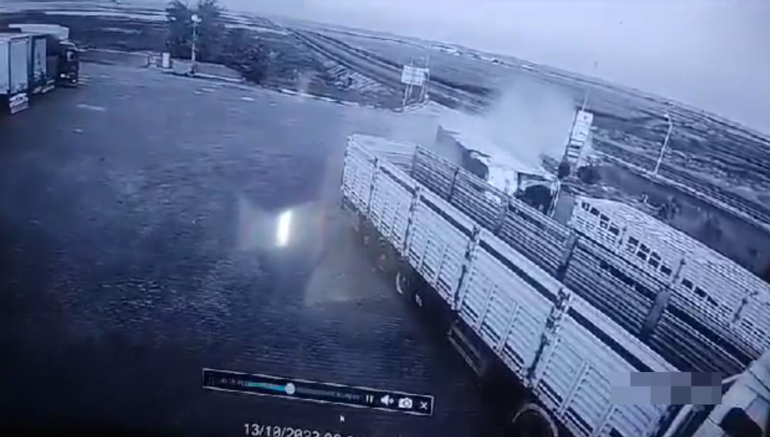 Şanlıurfa’da 1 kişinin öldüğü, 14 kişinin yaralandığı otobüs kazasının görüntüleri ortaya çıktı
