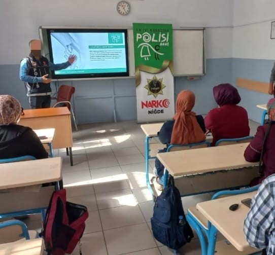 Niğde’de annelere uyuşturucu ile mücadele ve zararları anlatıldı