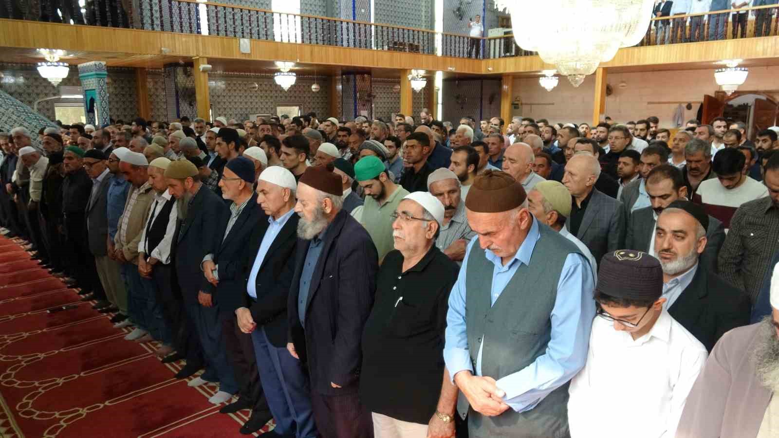 Siirt’te Filistinliler için gıyabi cenaze namazı kılındı