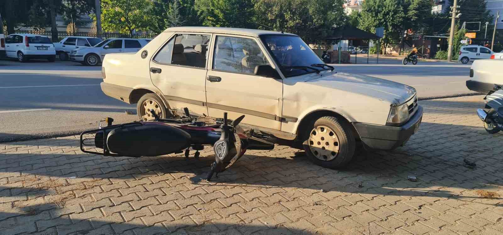 Burdur’da otomobil ile motosiklet çarpıştı: 1 yaralı