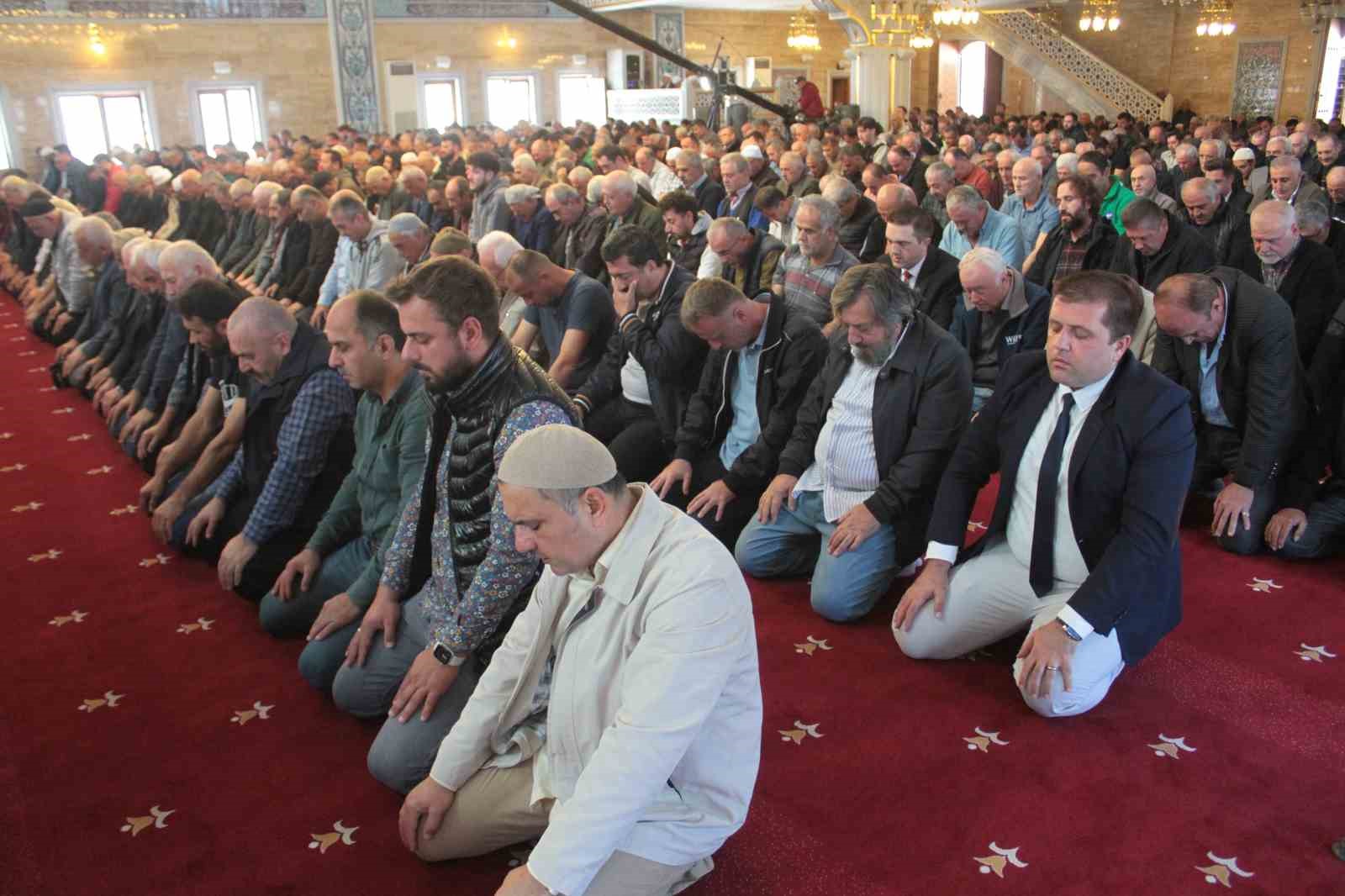 Diyanet İşleri Başkanı Erbaş: &ldquo;İsrail, Gazze&rsquo;yi d&uuml;nyanın en b&uuml;y&uuml;k a&ccedil;ık hava hapishanesine d&ouml;n&uuml;şt&uuml;rd&uuml;&rdquo;
