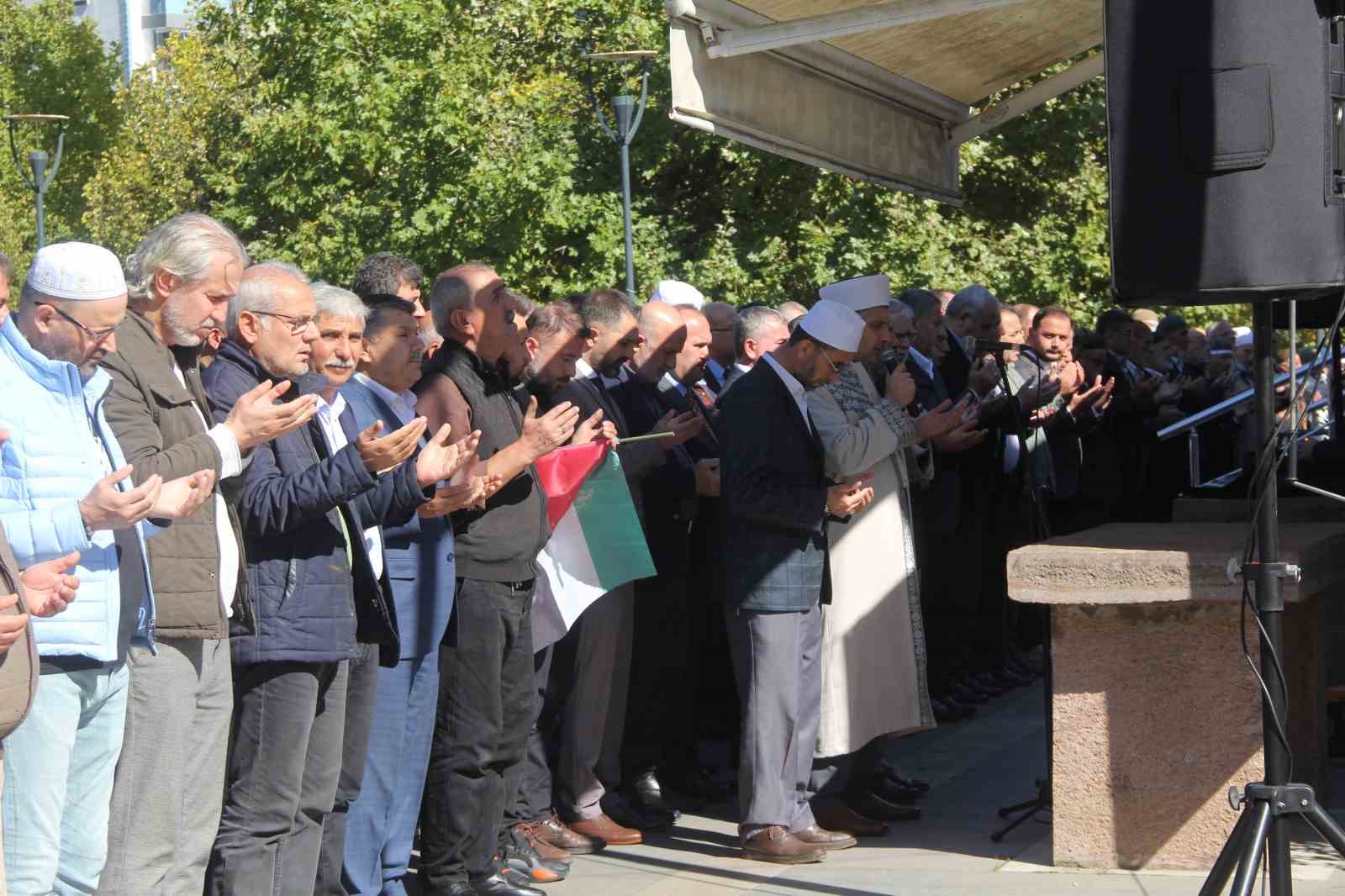 Havza’da Filistin için gıyabi cenaze namazı