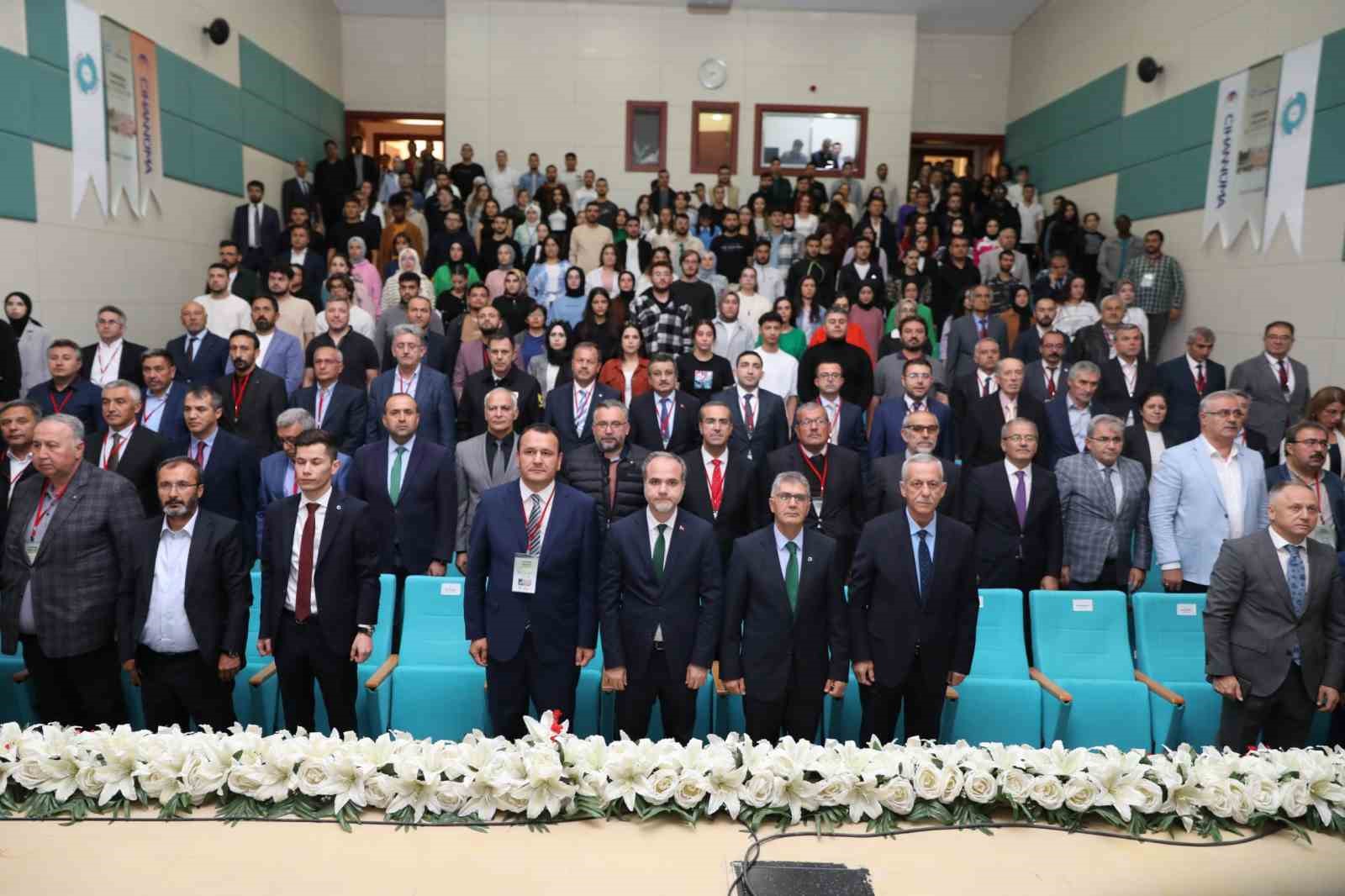 Vali Çelik: "Niğde tarımda memnun edici verilere sahip"