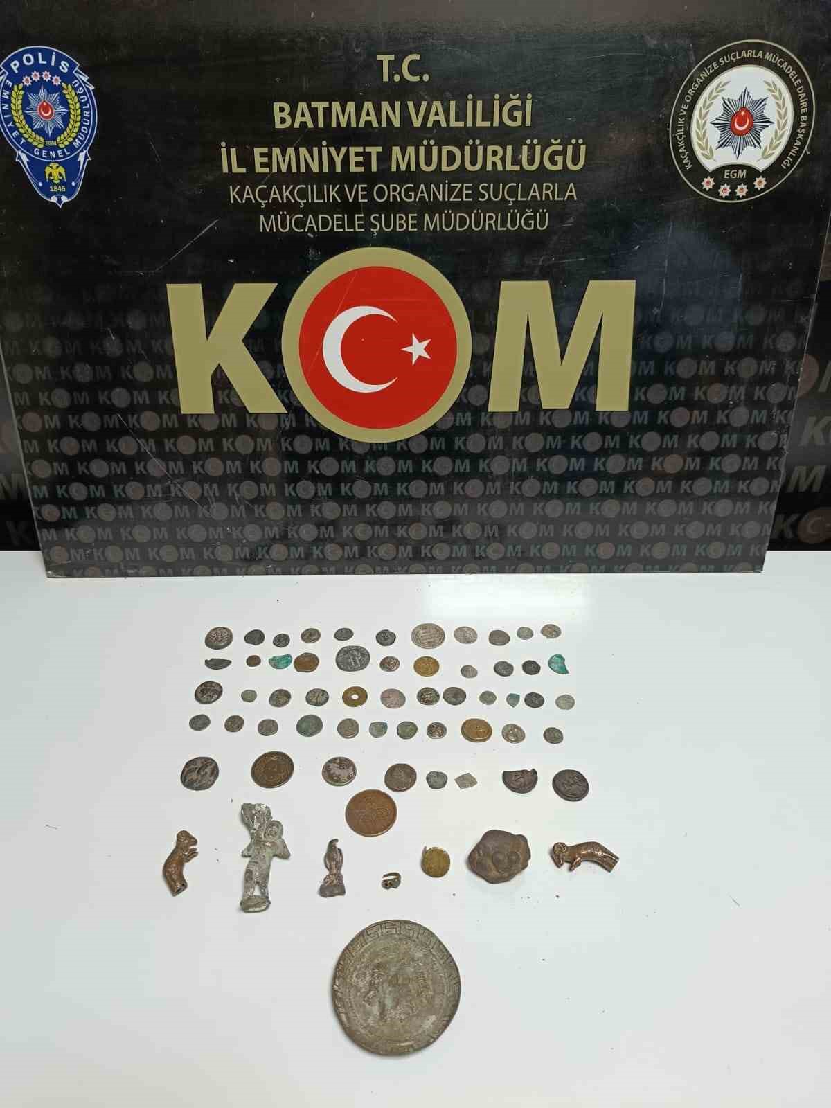 Batman’da yolcunun valizinden tarihi eser çıktı