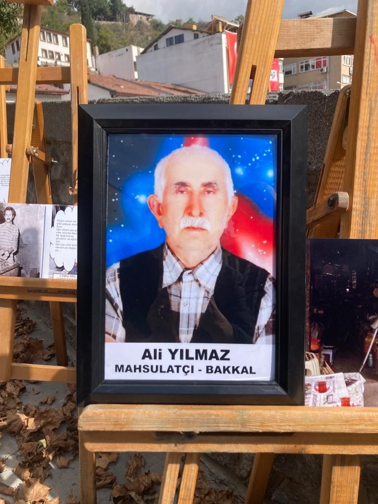 Dedesinin fotoğrafını g&ouml;rd&uuml;, g&ouml;zyaşlarını tutamadı
