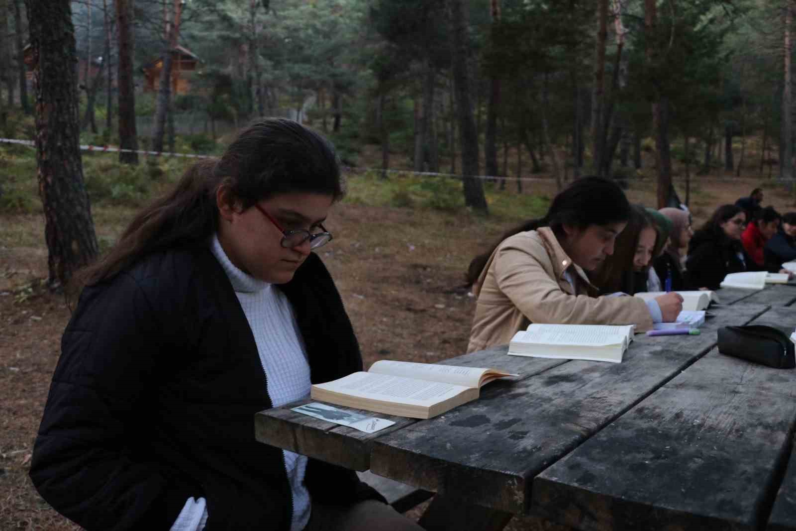 Hababam Sınıfı'ndan esinlenip okulu doğaya taşıdılar