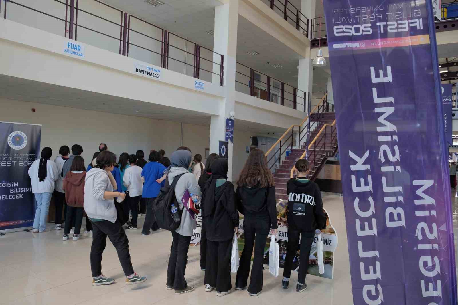 Batman &Uuml;niversitesinde &rsquo;Uluslararası Bilişim Festivali&rsquo; d&uuml;zenlendi
