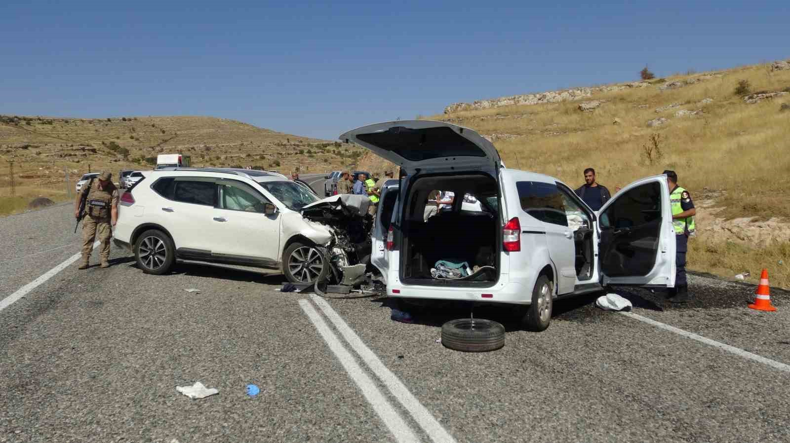 Gercüş’te trafik kazası: 8 yaralı