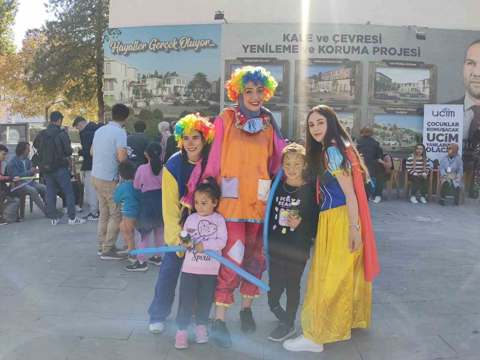 Niğde&rsquo;de &ccedil;ocuk şenliği d&uuml;zenledi
