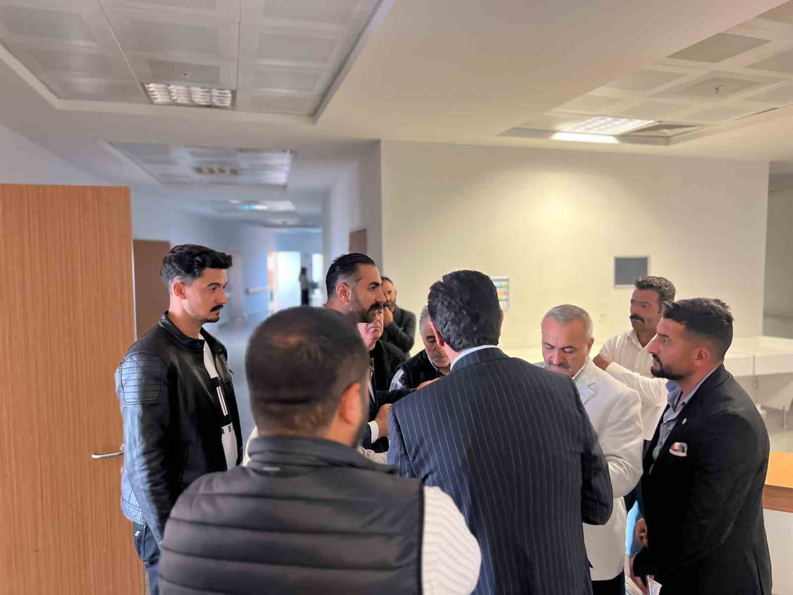 AK Parti Ağrı Merkez İlçe Başkanı Ömer Tahtalı, hastaları ziyaret etti
