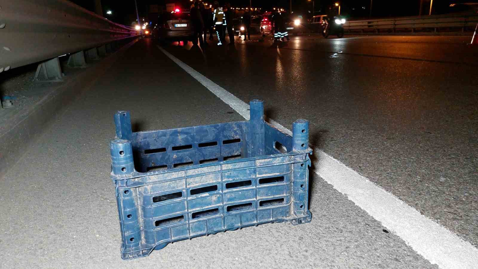 Yola düşen kasa kazaya sebep oldu