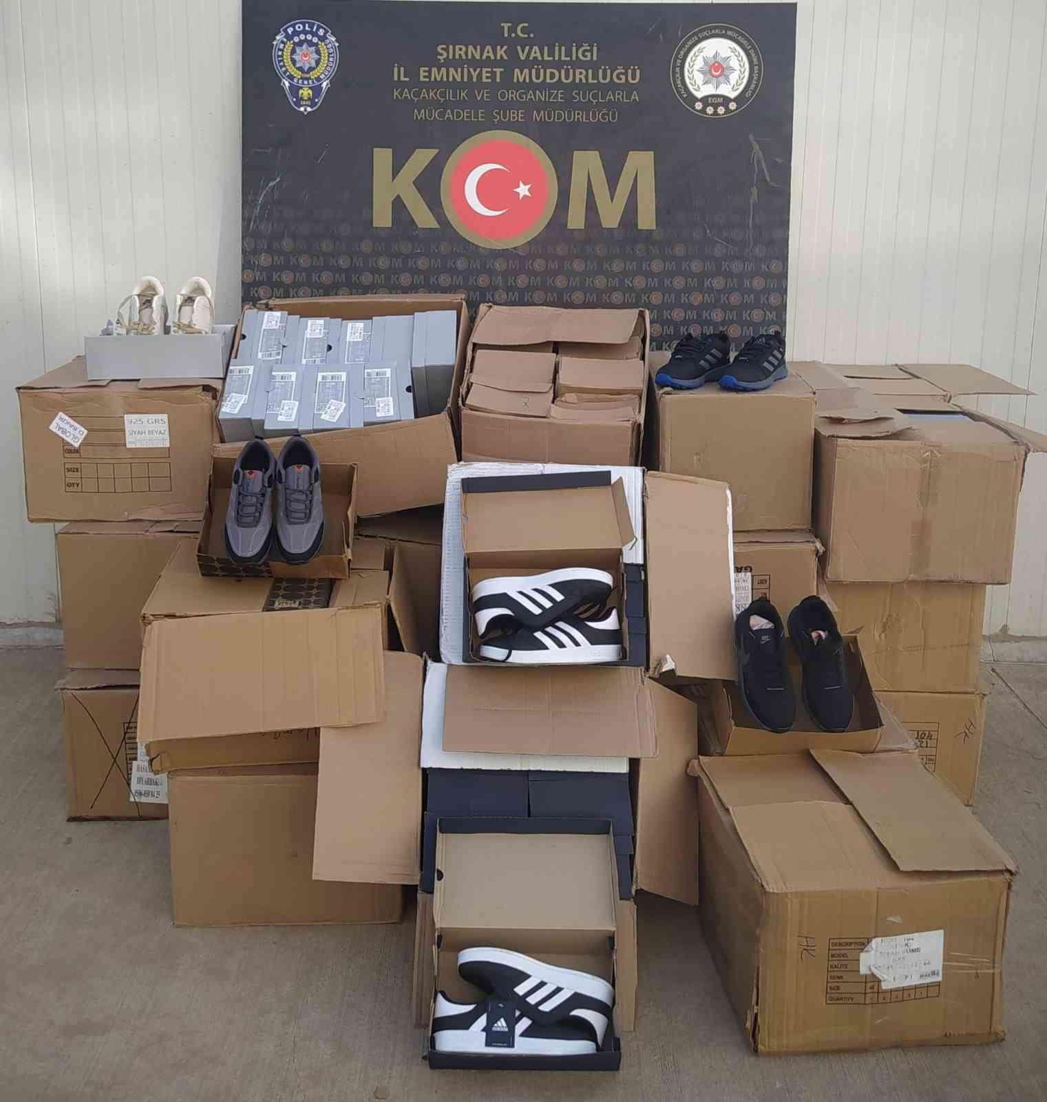 Şırnak&rsquo;ta ka&ccedil;ak&ccedil;ılık ve asayiş operasyonu: 61 g&ouml;zaltı
