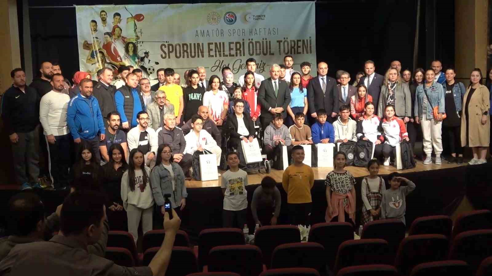 Kırıkkale&rsquo;de "Sporun Enleri &Ouml;d&uuml;l T&ouml;reni" d&uuml;zenlendi
