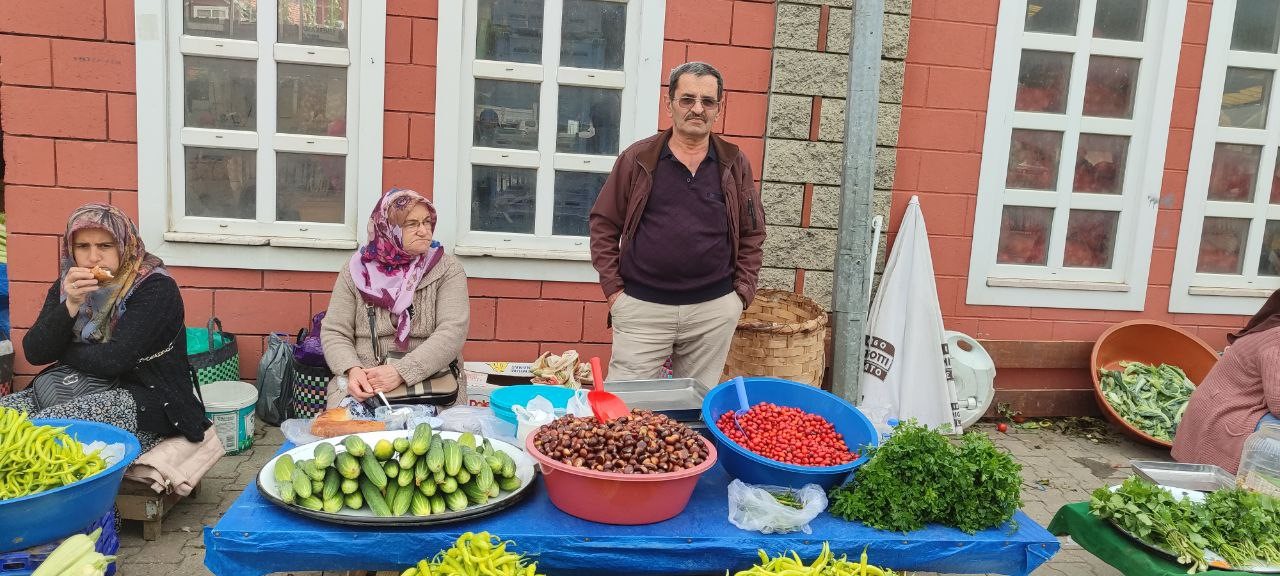 Kastamonu’da kışın habercisi kestane, pazara indi