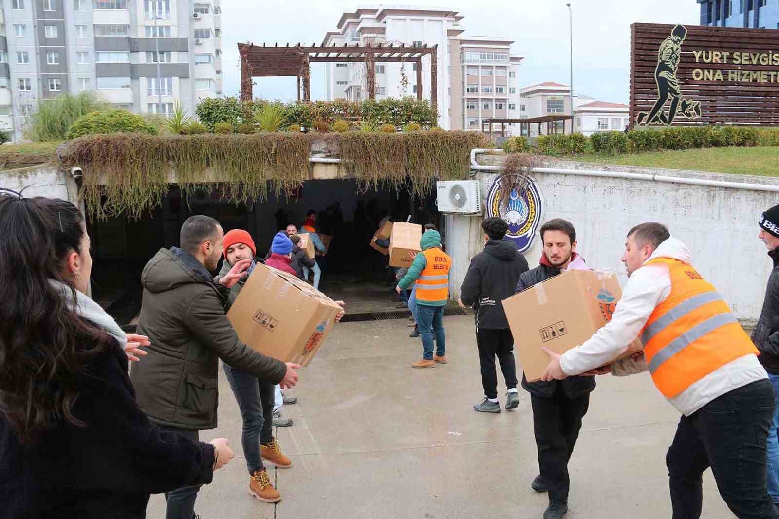 Atakum’dan örnek dayanışma: 23 bin 600 adet gıda kolisi dağıtıldı