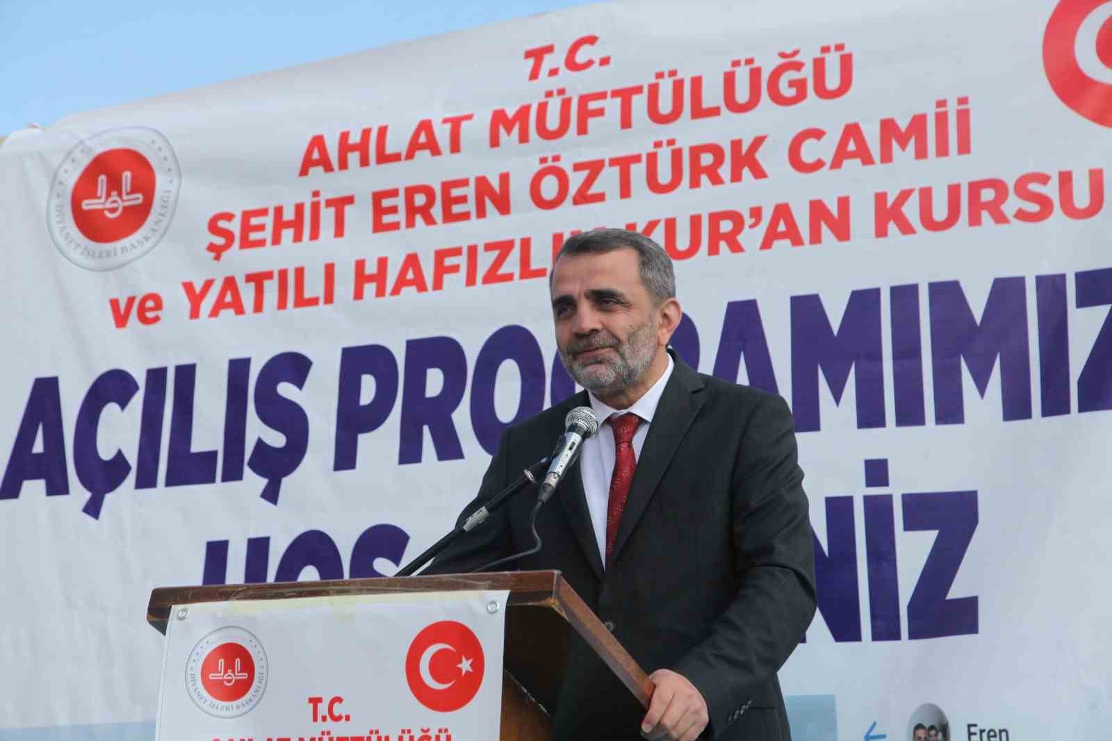 Şehidin vasiyeti olan cami ve yatılı hafızlık Kur&rsquo;an kursu ibadete a&ccedil;ıldı
