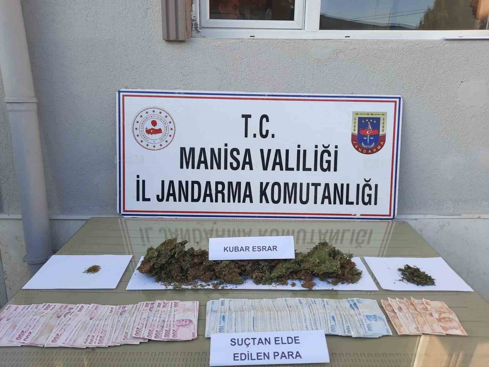 Manisa’da 1 kilo 845 gram esrar ele geçirildi