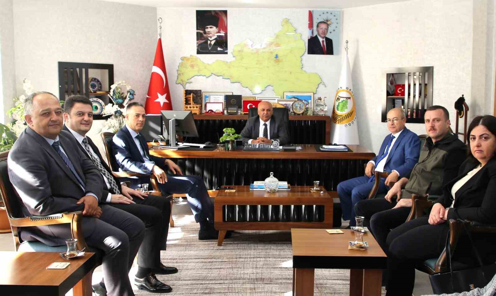 Orman B&ouml;lge M&uuml;d&uuml;rl&uuml;ğ&uuml;nde İzin ve İrtifak Eğitimi Başladı
