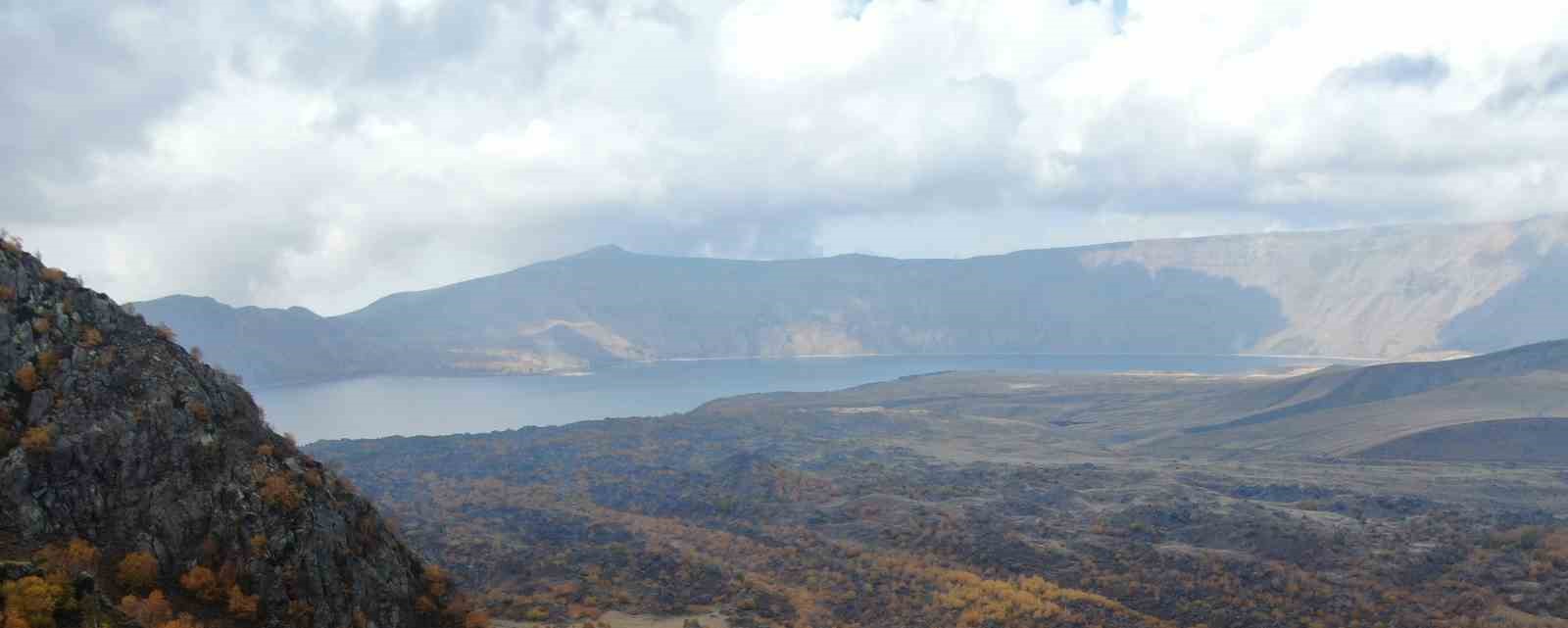 Nemrut Kalderası&rsquo;nda sonbahar g&uuml;zelliği
