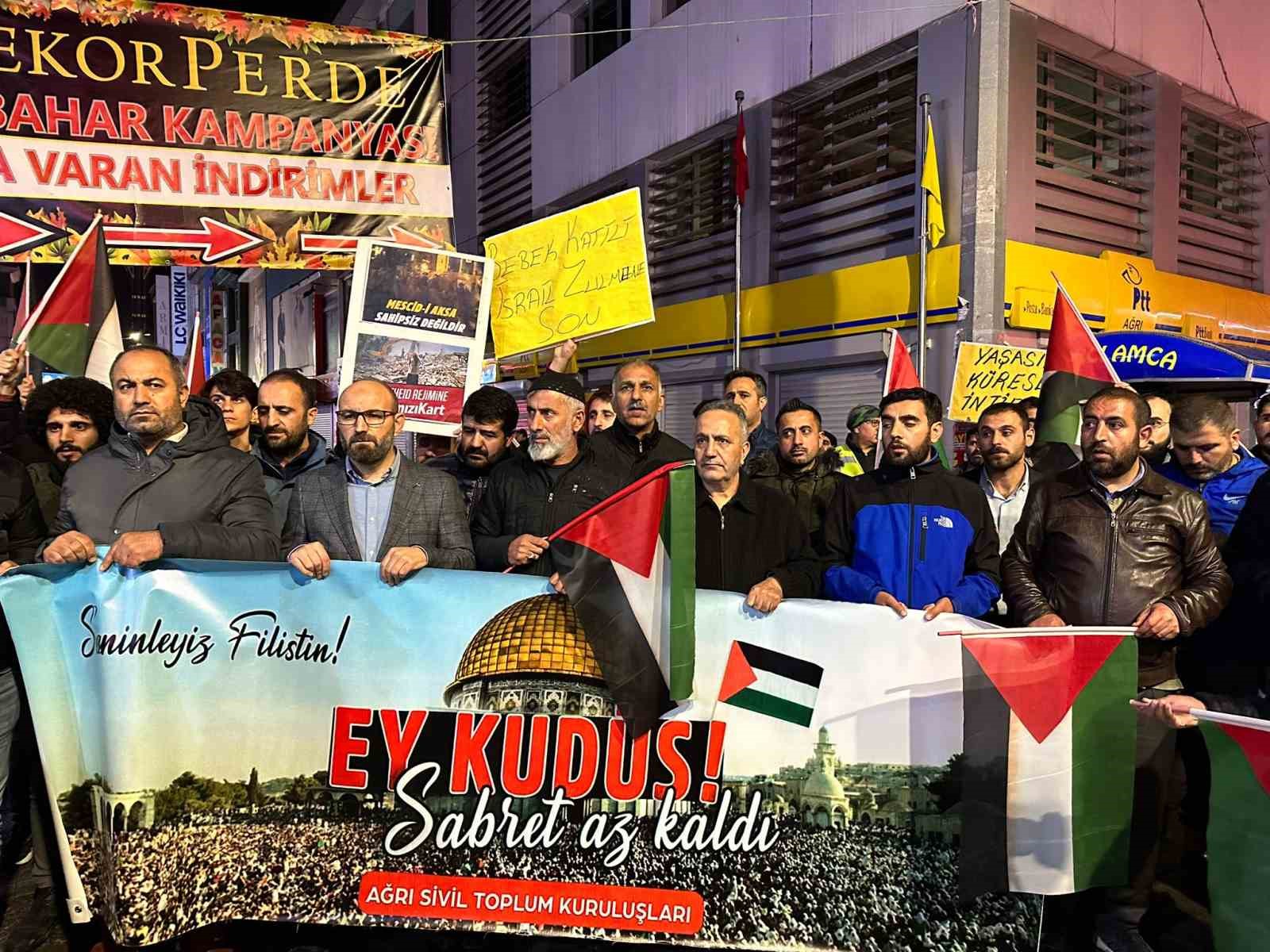 Ağrı&rsquo;da İsrail&rsquo;in Gazze saldırısı protesto edildi
