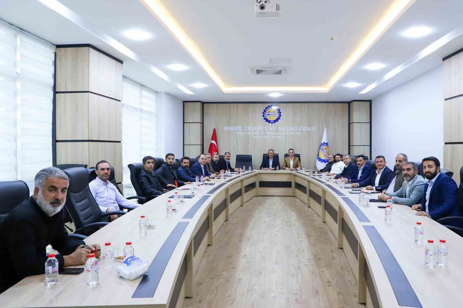 BİNTSO’nun konferans salonuna Cumhurbaşkanı Yardımcısı Yılmaz’ın ismi verildi