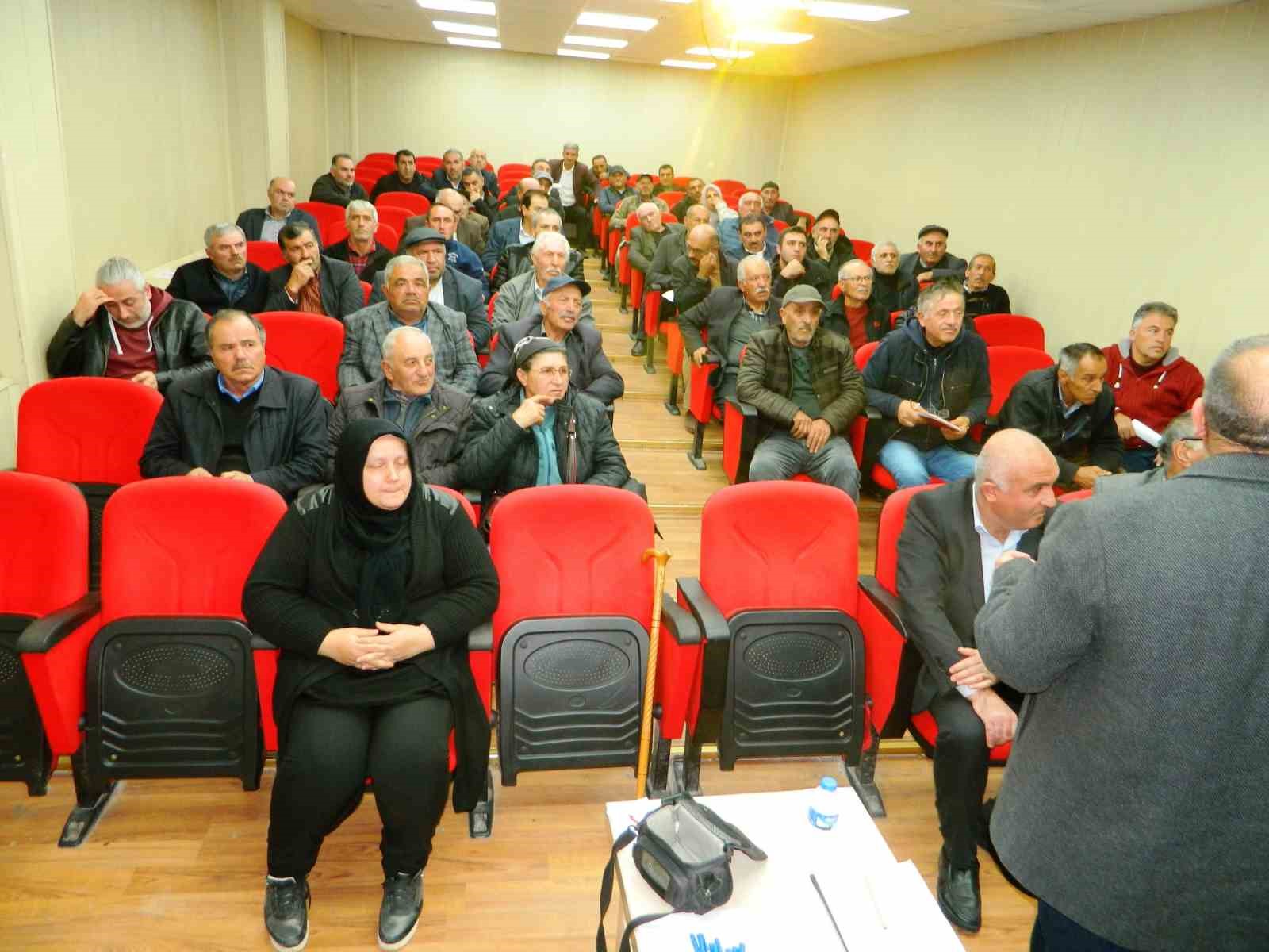 İklim değişikliği Posof&rsquo;ta arıları olumsuz etkiledi
