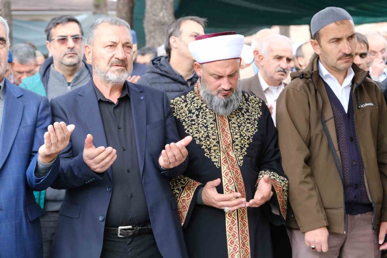 Filistin&rsquo;de hayatını kaybedenler i&ccedil;in gıyabi cenaze namazı kılındı
