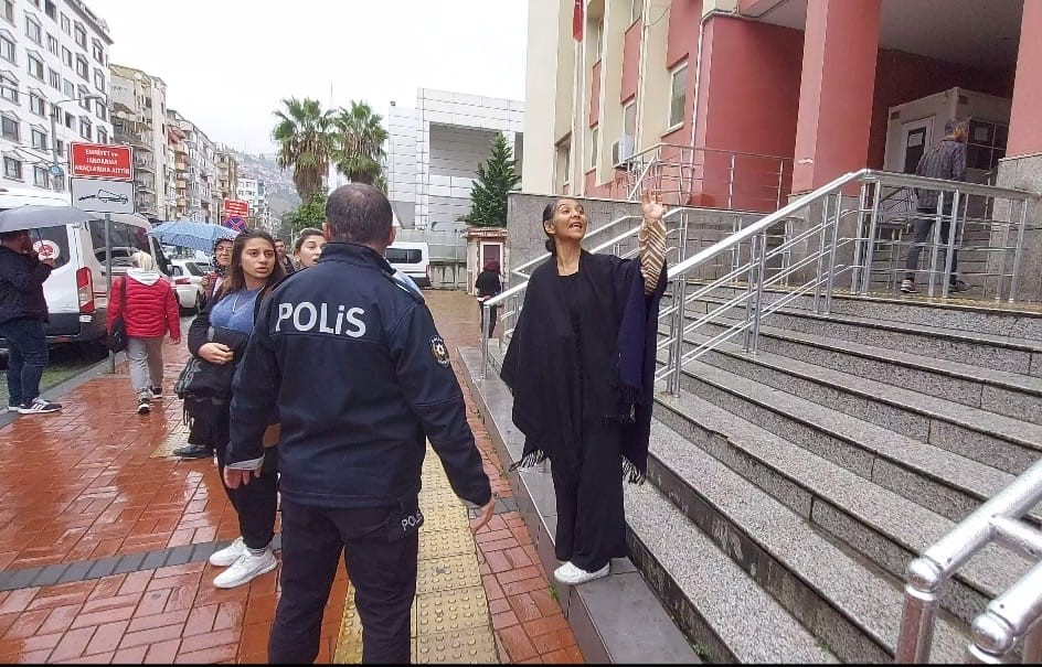 Duruşmada rapor gerginliği