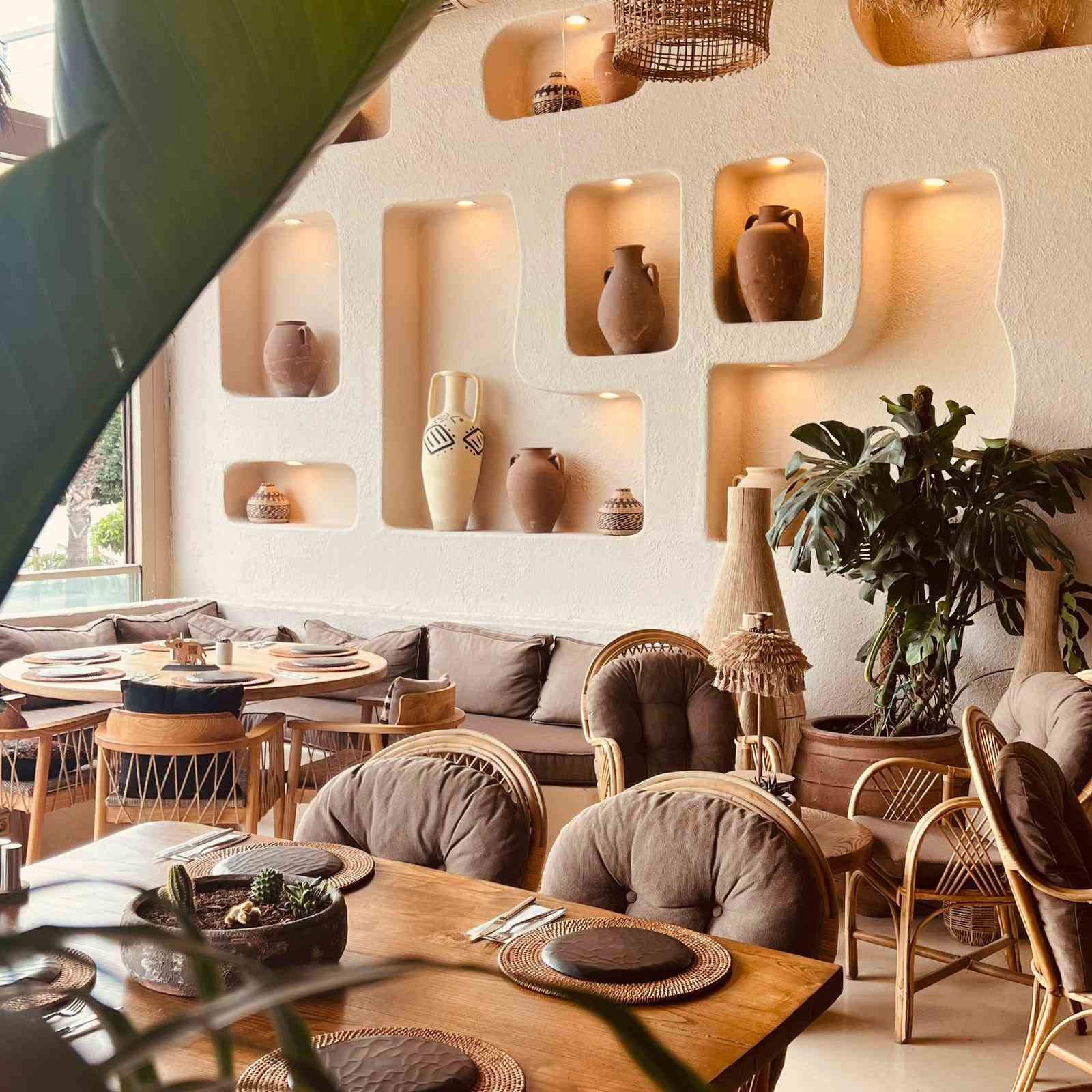 Adanalı &uuml;nl&uuml; iş adamı a&ccedil;tığı restoranla şehrin gastronomi sahnesini zenginleştirdi
