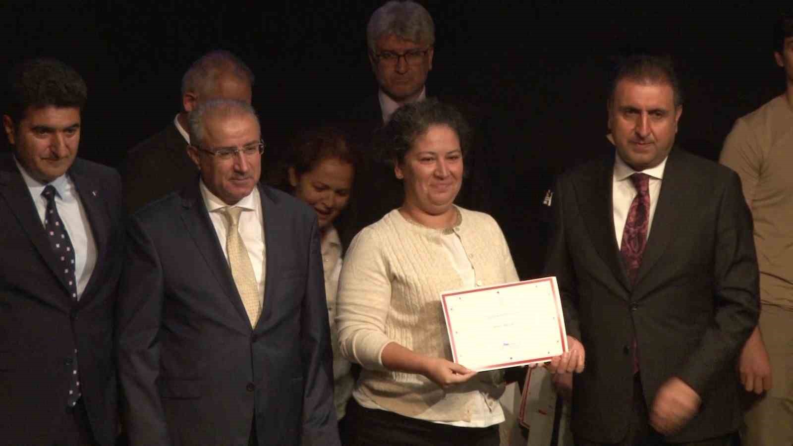 TÜBİTAK Uluslararası Bilim Olimpiyatları ödülleri sahiplerini buldu