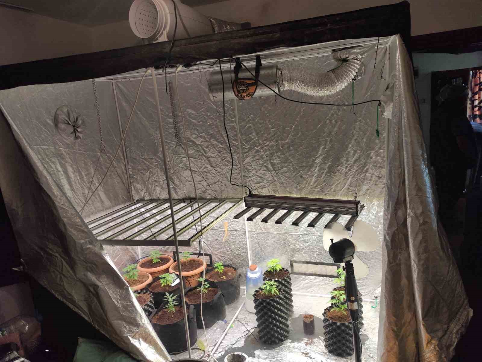 Ayvacık ve Gökçeada’daki uyuşturucu operasyonlarında 4 şüpheli tutuklandı