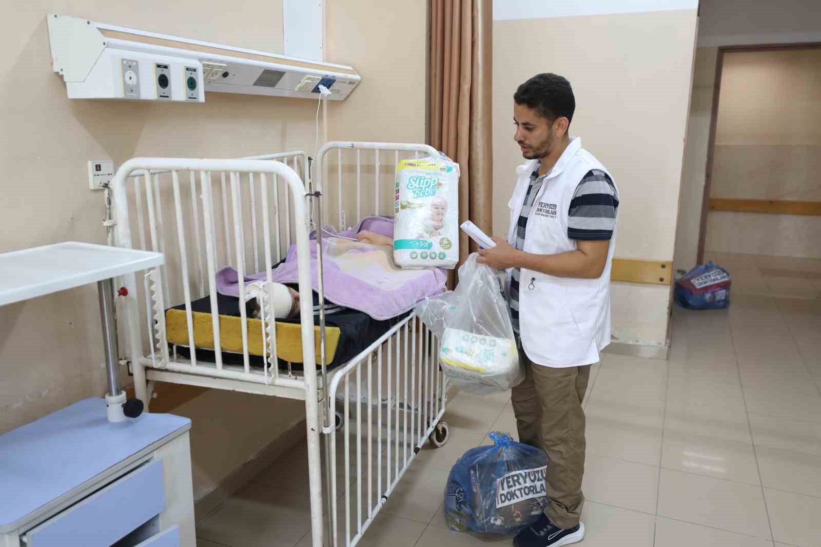 Yery&uuml;z&uuml; Doktorları Gazze&rsquo;de zorlu şartlar altında yardım ulaştırıyor
