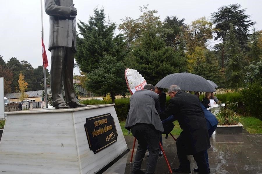 Tatvan’da ‘19 Ekim Muhtarlar Günü’ kutlandı