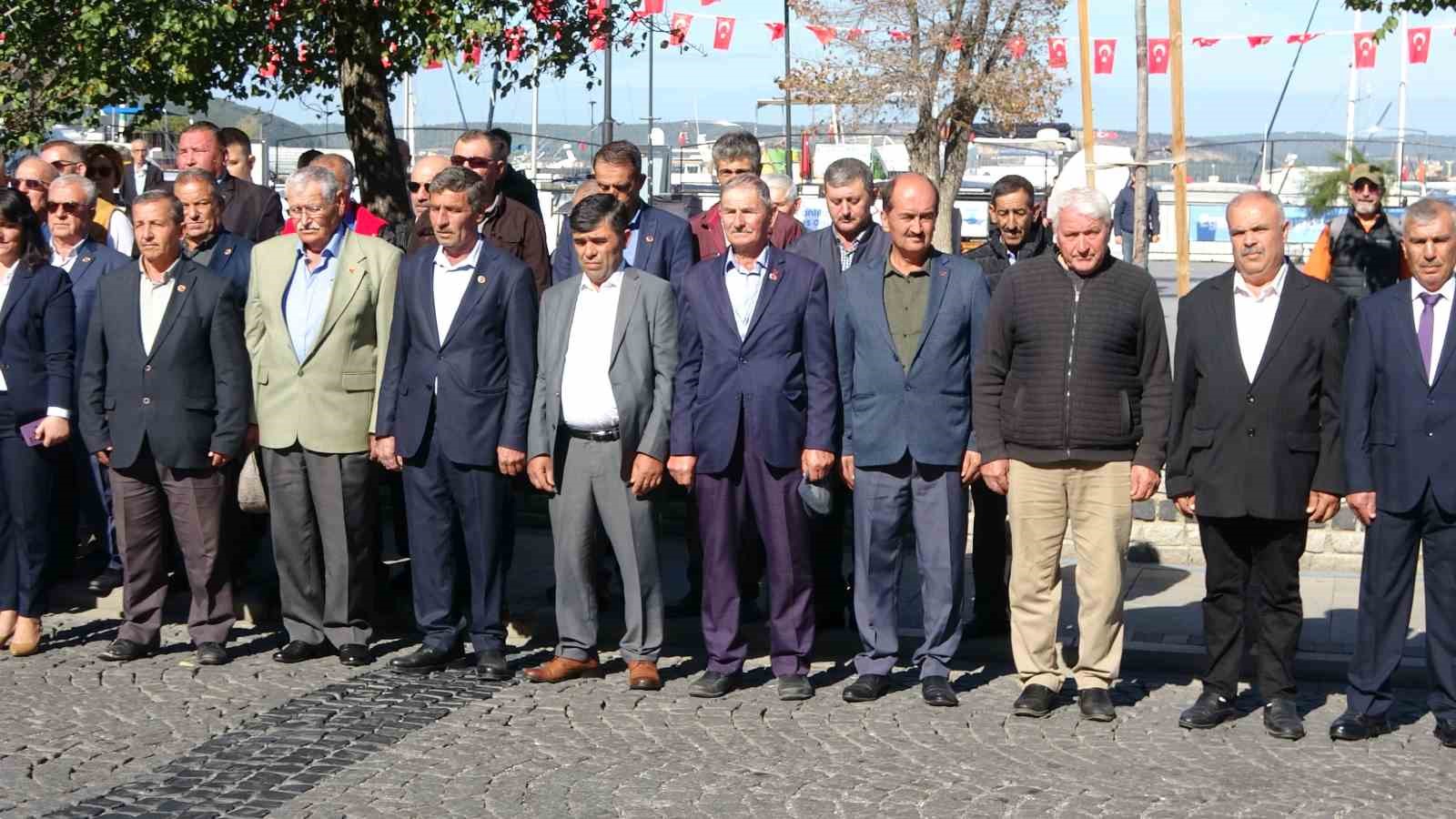 Muhtarlar G&uuml;n&uuml; t&ouml;renle kutlandı
