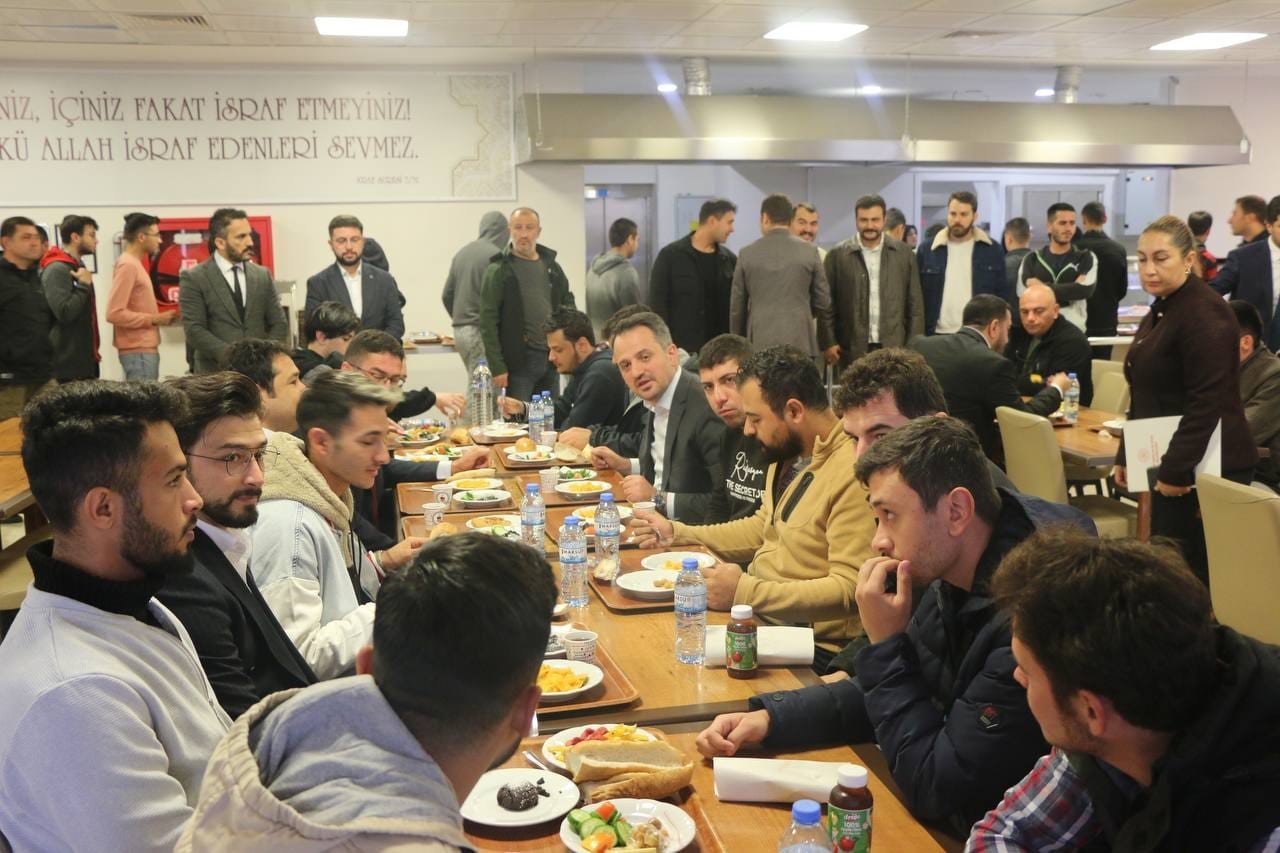 Gen&ccedil;lik ve Spor Bakan Yardımcısı Eminoğlu: "Niğde&rsquo;de KYK yurtlarımıza başvurup da giremeyen &ouml;ğrencimiz yok"
