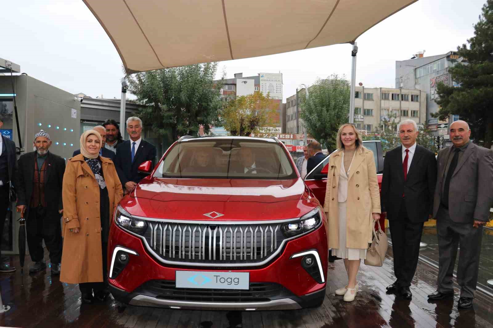 Van&rsquo;da Muhtarlar G&uuml;n&uuml; kutlandı
