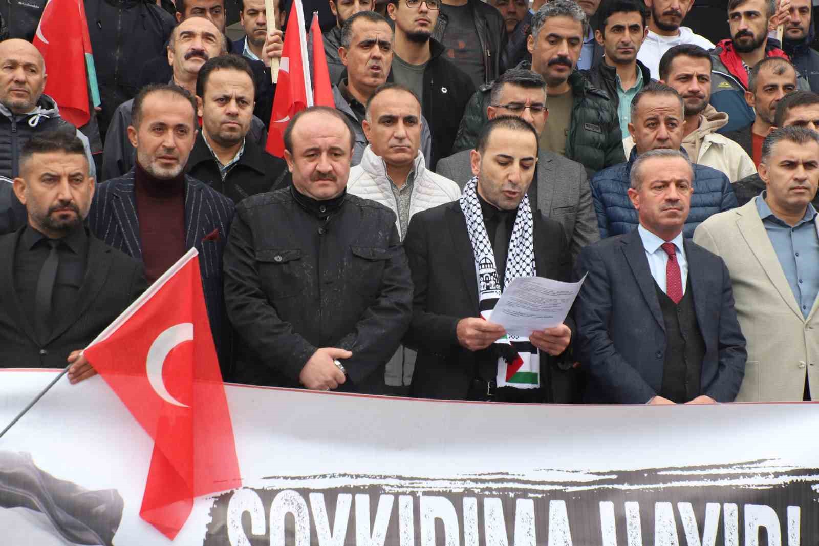 İsrail’in Gazze’deki katliamı kınadı