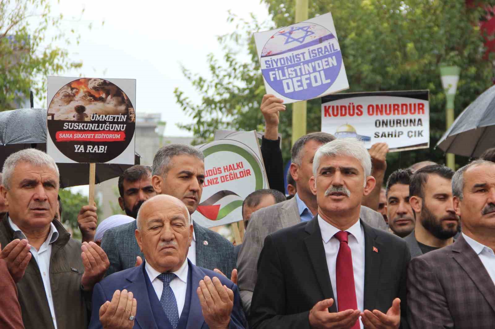 İdil&rsquo;de İsrail&rsquo;in Gazze&rsquo;ye saldırıları protesto edildi
