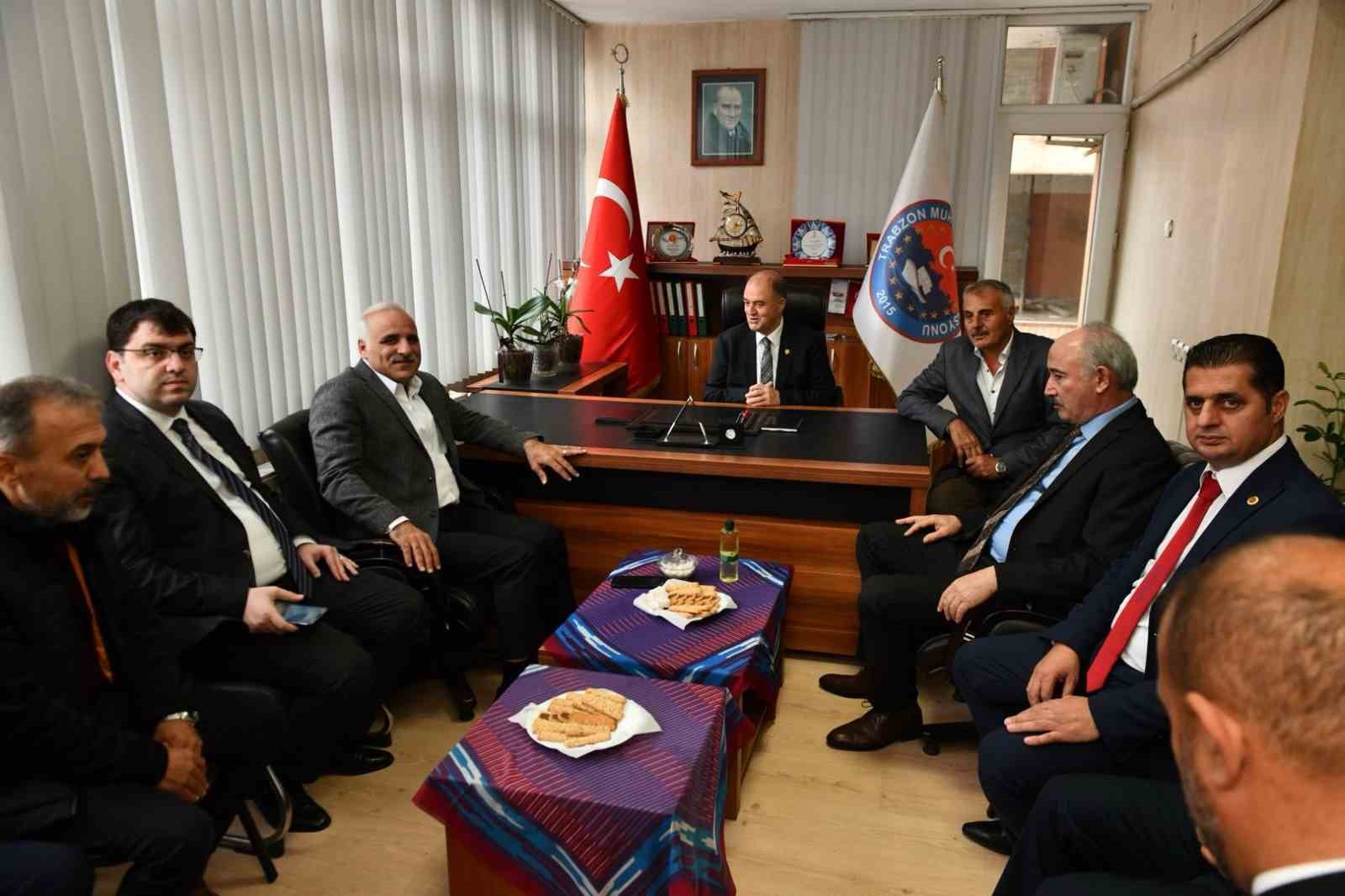 Başkan Zorluoğlu&rsquo;ndan Trabzon Muhtarlar Federasyonu&rsquo;na ziyaret
