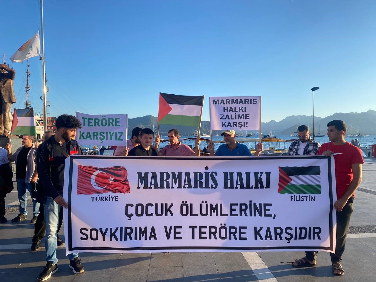 Marmaris’te İsrail protesto edildi